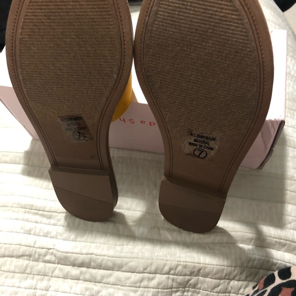 Sandals - Picture 3 of 3